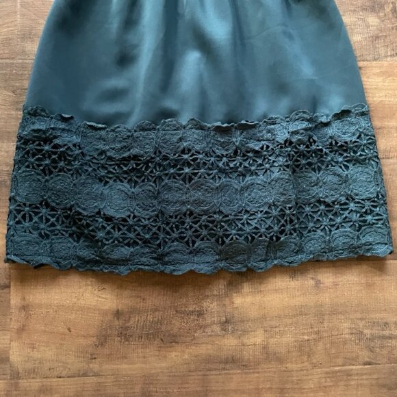 Francesca’s Green Lace Overlay Dress Women’s Small – Short Sleeve Cocktail Party - Picture 3 of 7